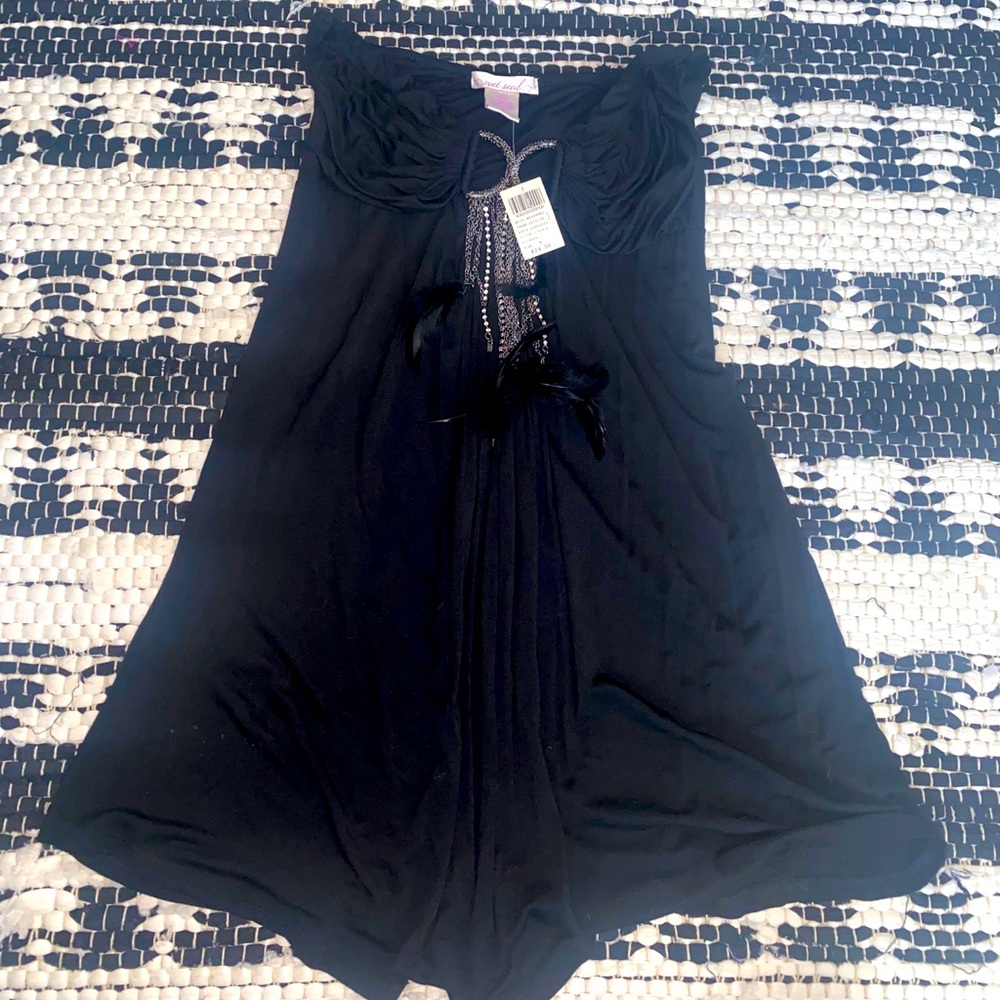 Strapless top